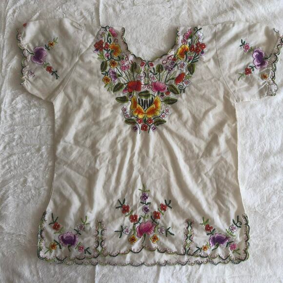 Feminine Cottagecore Floral Embroidered Romantic Top - Picture 1 of 8